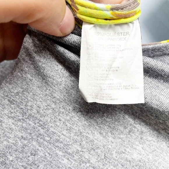 Maaji Activewear Top Long Sleeve Gray Size Large - Picture 9 of 13